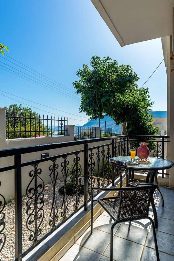 Superior Apartment - Overlooking Chania-With Pool Chania  Zewnętrze zdjęcie